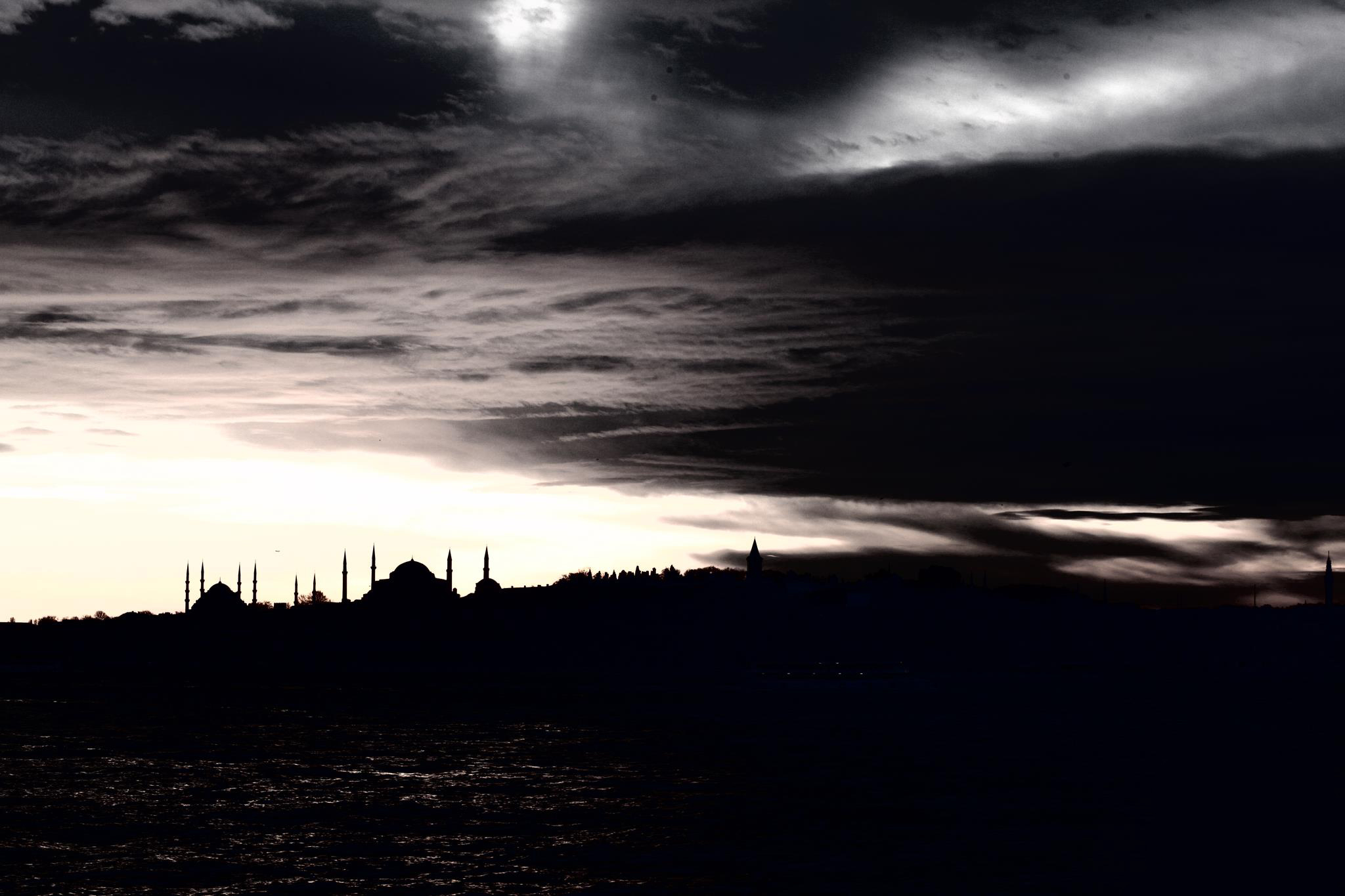 Dark Istanbul • #1