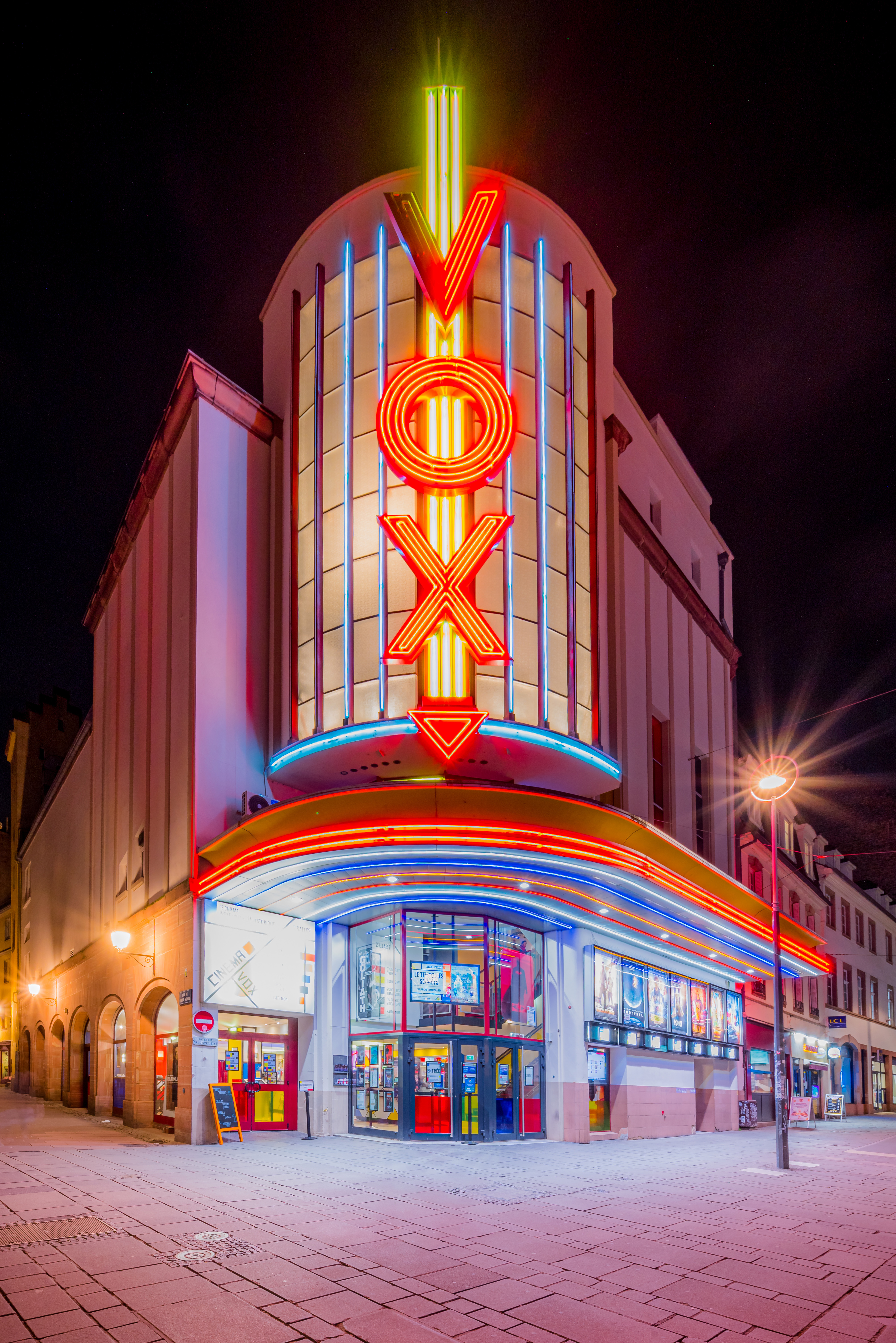 Vox Cinema lights